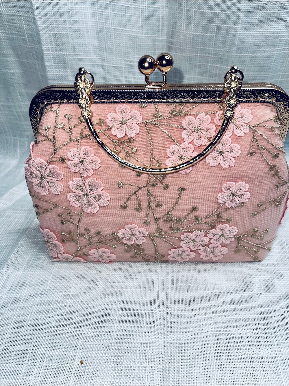 Elegant Pink Floral Embroidered Handbag - Picture 1 of 4